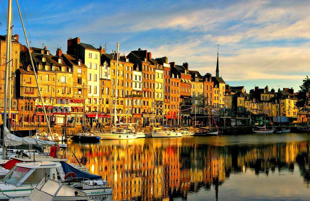 Le Bellevue - Beautiful Sea View Lägenhet Honfleur Exteriör bild