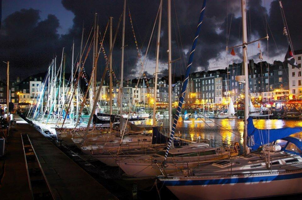 Le Bellevue - Beautiful Sea View Lägenhet Honfleur Exteriör bild